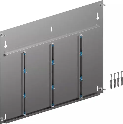 Metallische Rückwand mit Montagevorrichtung, geeignet für den Einbau in Schränke, inklusive Befestigungselementen von Uponor.